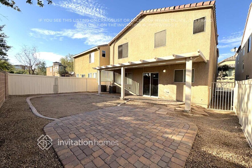 Building Photo - 8347 Fort Hallock Ave