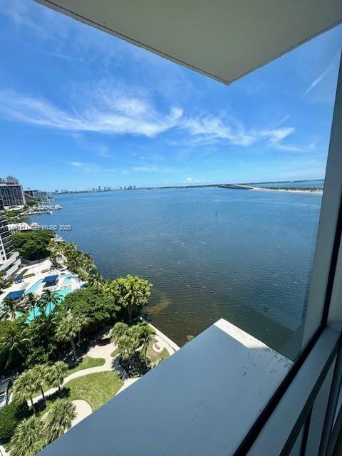 Building Photo - 2451 Brickell Ave