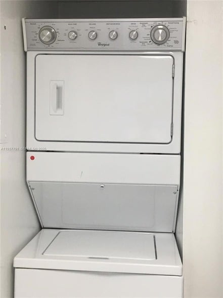 Building Photo - 2454 NW 52nd Ave