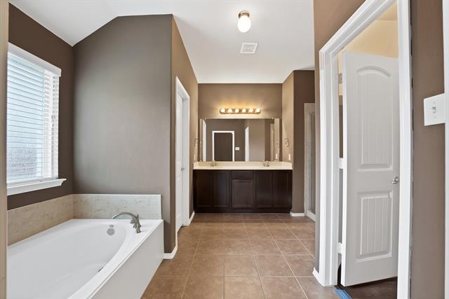 Building Photo - 9936 Copperhead Ln