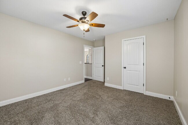 Building Photo - 275 Crusaw Dr