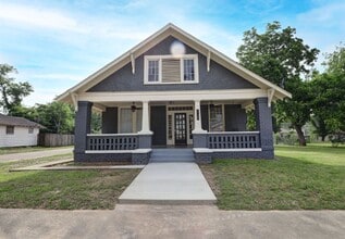 Building Photo - 3 Bedroom 1 Bathroom House for Rent in Texarkana, AR