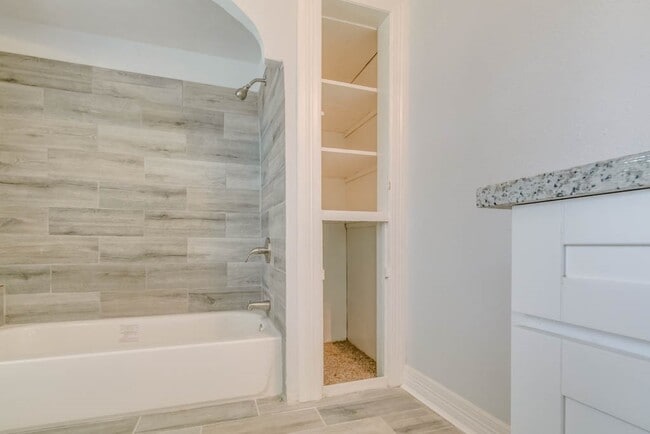 Building Photo - 3321 Charleston St