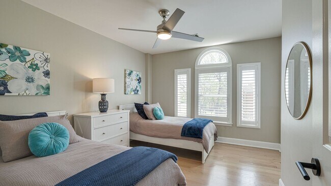 Building Photo - Modern Remodeled 4 Bedroom Rental Home in Brentwood