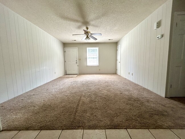 Building Photo - 4701 Grassy Creek Rd