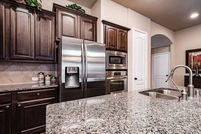 Primary Photo - 20050 Mitchell Cove Dr