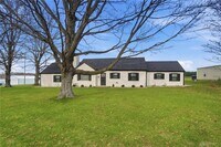 Building Photo - 318 E Central Ave