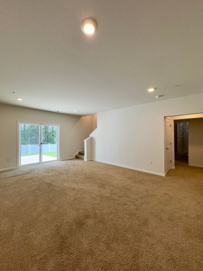 Building Photo - Charming 4 Bedroom/2.5 Bathroom Home in Bel Air, MD!