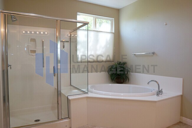 Building Photo - 2029 Savanna Way
