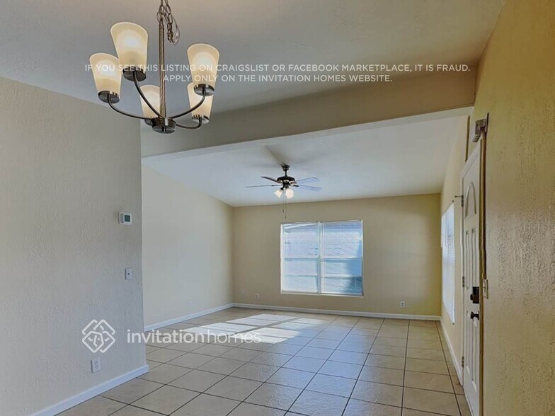 Building Photo - 219 Flamingo Dr