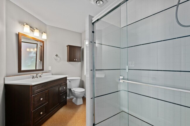 Building Photo - 3Bd/2.5Ba Seattle House