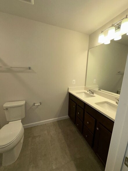 Building Photo - 6943 Cloverfield Ln