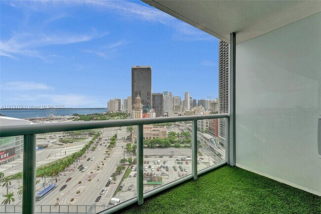 Building Photo - 888 Biscayne Blvd