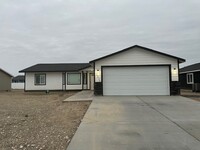 Building Photo - 3 Bedroom 2 Bath Home in Othello