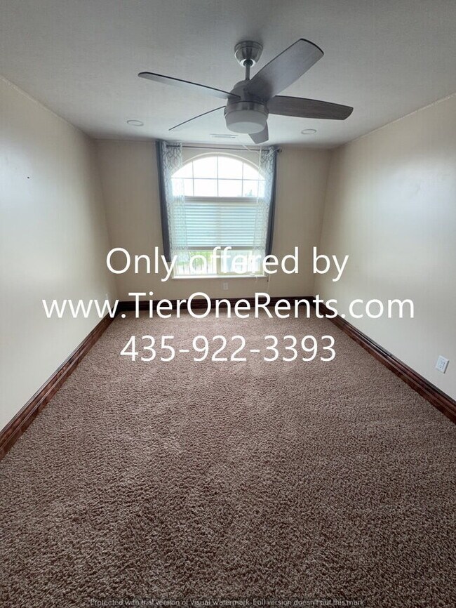 Building Photo - NO DEPOSIT option available for qualified renters!