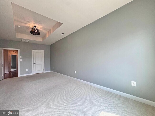 Building Photo - 20649 Duxbury Terrace