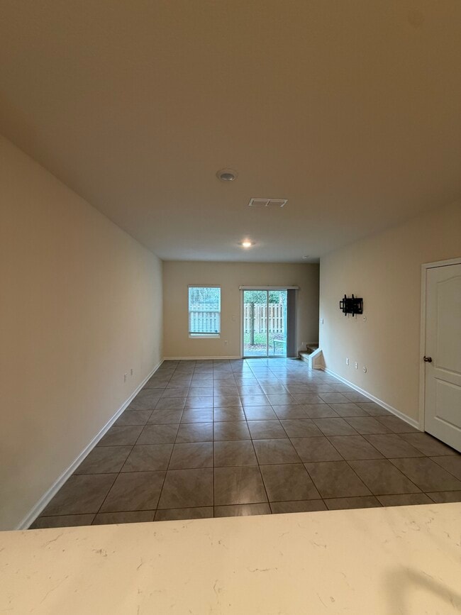 Building Photo - 9507 Star Dr