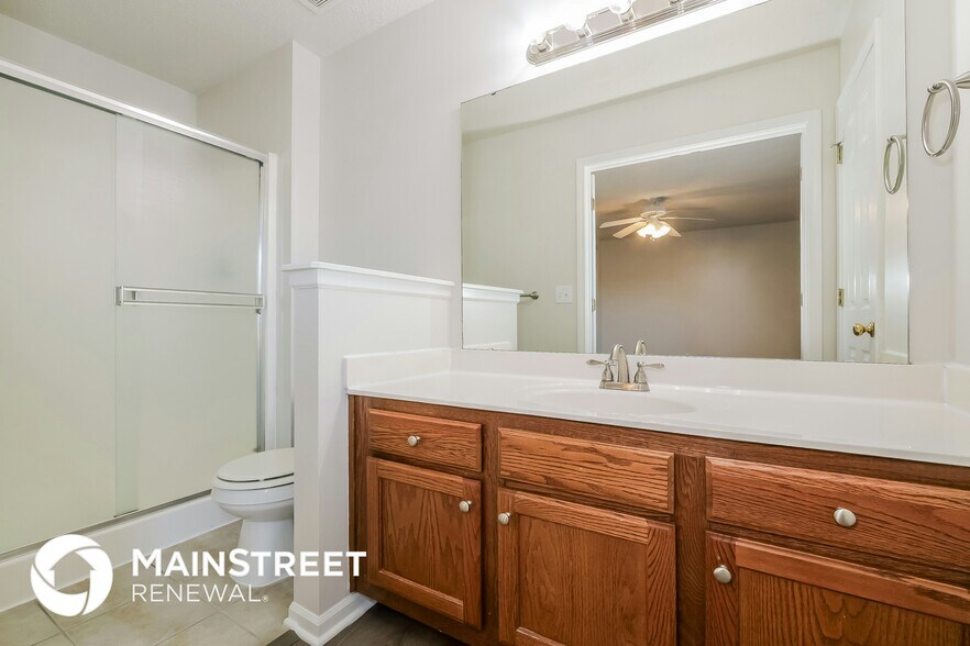 Building Photo - 11416 N Wyandotte St