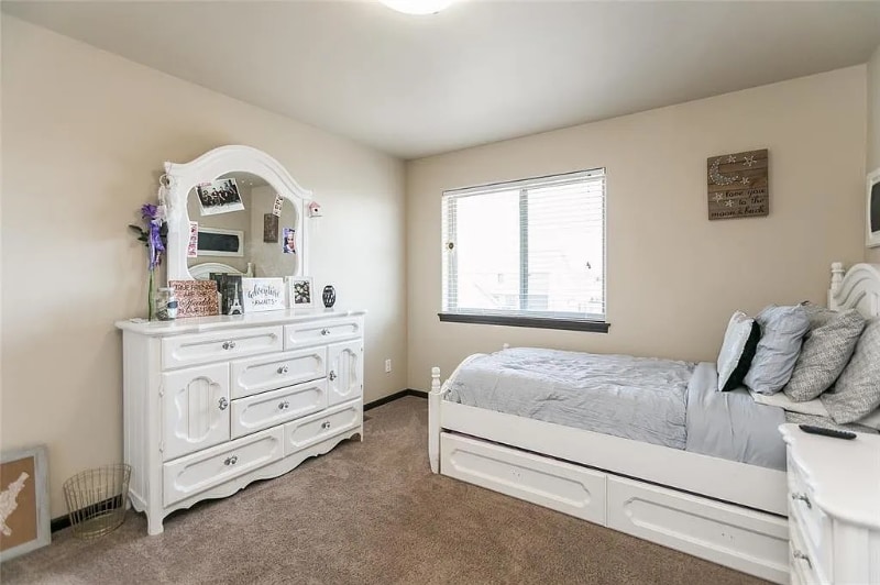 Building Photo - 61 Renee Ln