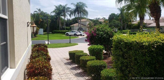 Building Photo - 9091 Long Lake Palm Dr