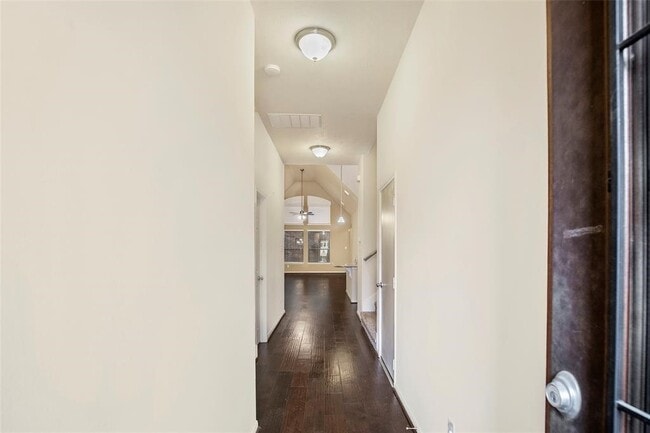 Building Photo - 17906 Arapaho Hill Ln