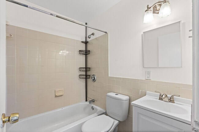 Building Photo - Newly Renovated 3BR + Finished Basement