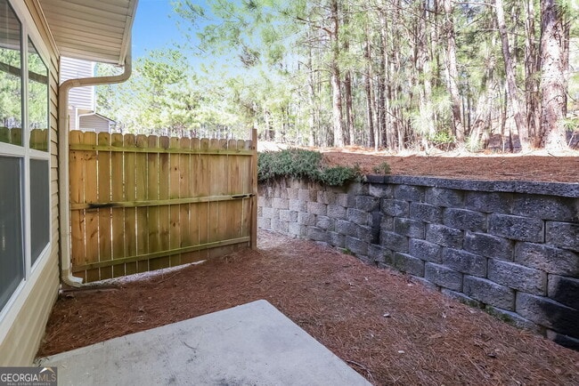 Building Photo - 701 Outlook Way