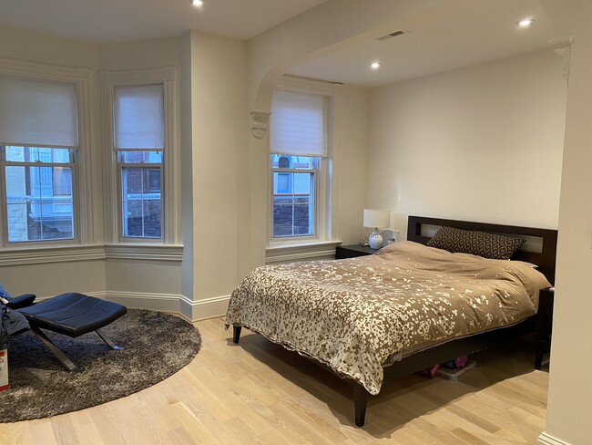 Second floor bedroom - 1808 Riggs Pl NW