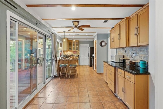 Building Photo - 9901 Chukar Bend