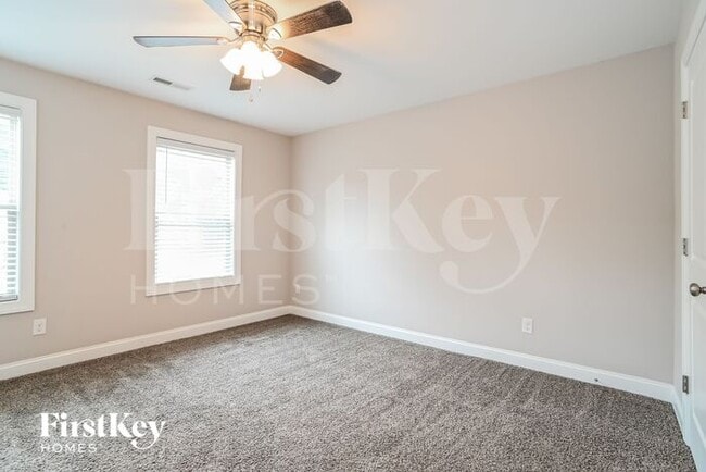 Building Photo - 1007A W A St