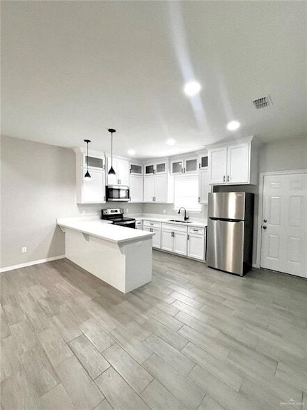 Building Photo - 1635 Playa Dr