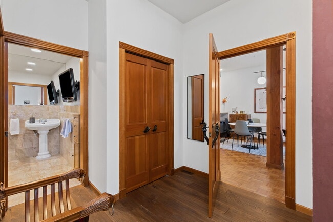 Building Photo - 1406 Harvard Ave