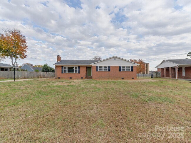 Building Photo - 1432 Bevis Dr