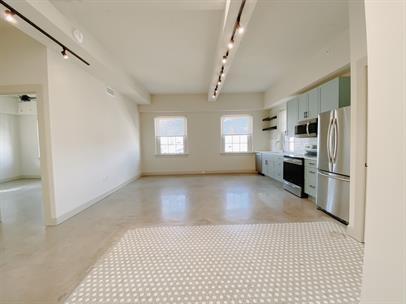 Building Photo - Sunbeam Home