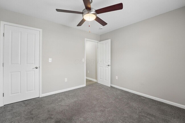 Building Photo - 7621 Lorimar Dr
