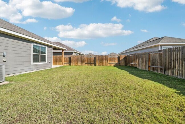 Building Photo - 417 Abram Ave