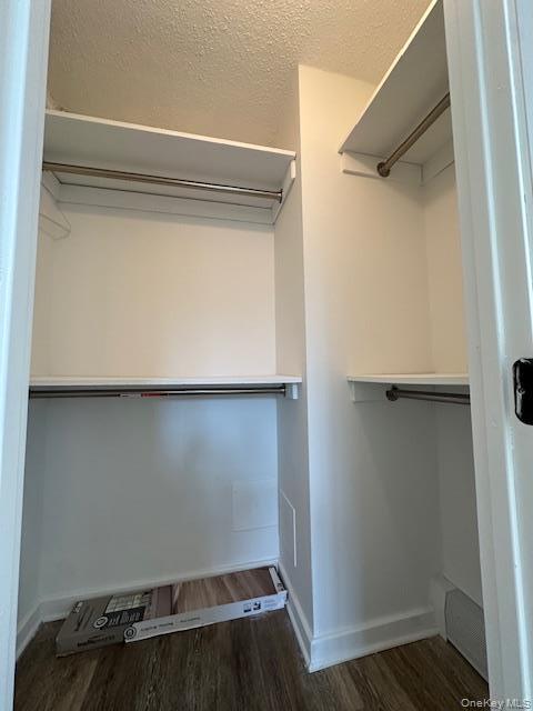 Building Photo - 14 Nosband Ave