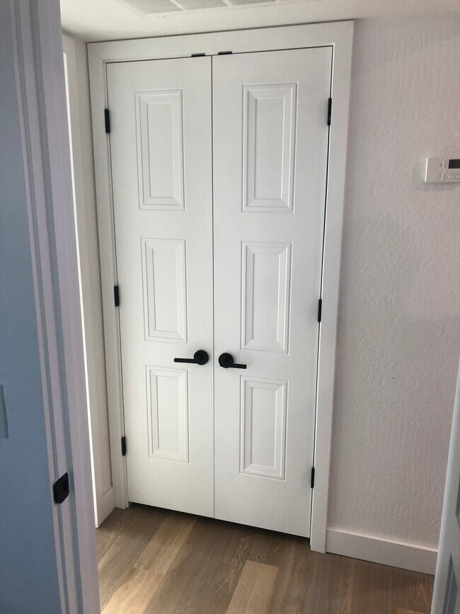 Hidden Laundry - 16517 E Gunsight Dr