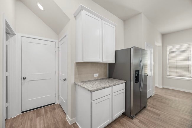 Building Photo - 12535 Llano Estacado Dr