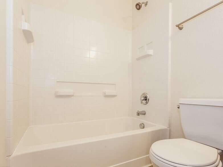 Building Photo - 9036 Sun Haven Way