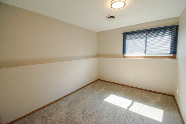Building Photo - 4433/4435 13th Ave NW