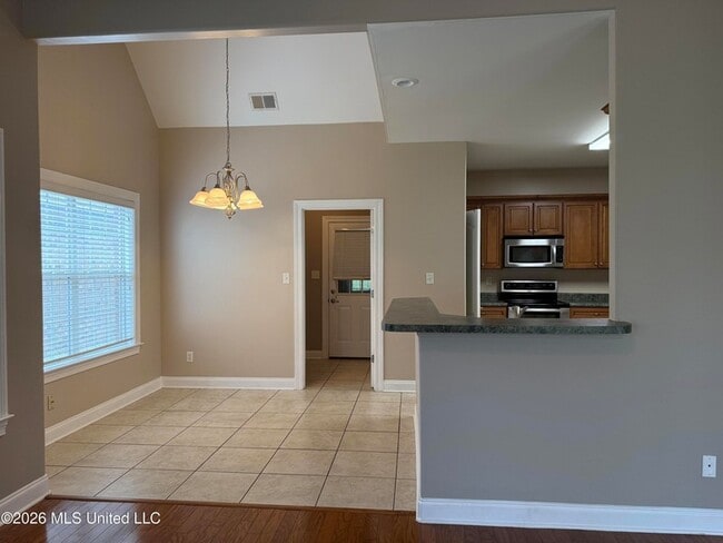 Building Photo - 4919 Rosebrook Cir E