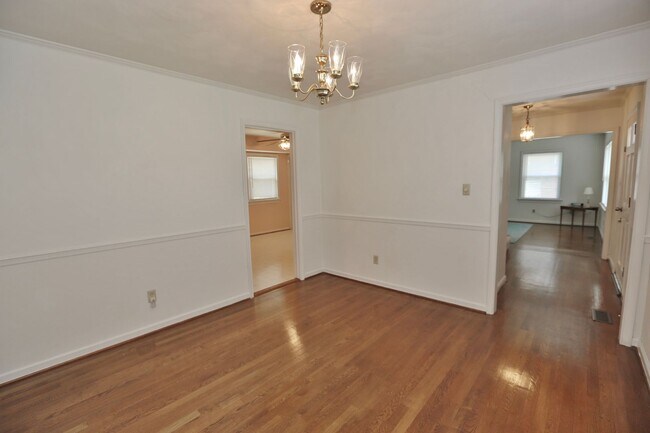 Building Photo - 1321 Conrad Ln