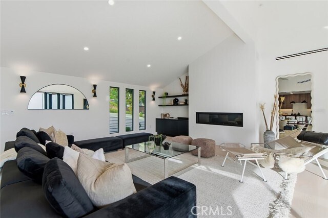Building Photo - 1764 E Loma Alta Dr