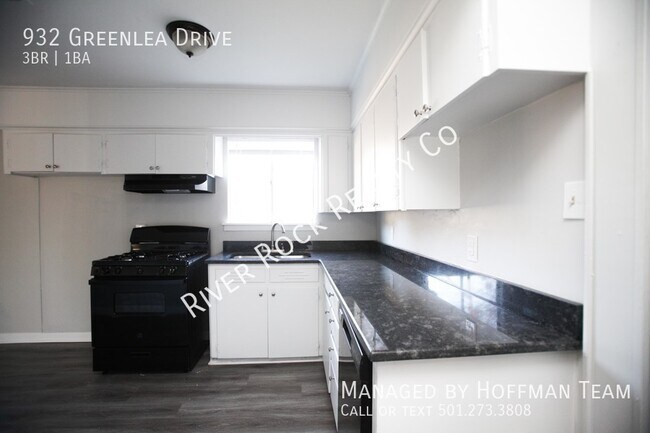 Building Photo - 932 Greenlea Dr