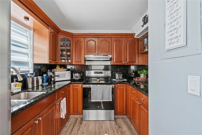 Building Photo - 13412 SW 62nd St