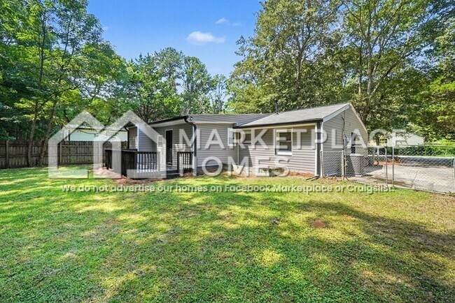 Building Photo - 6538 Voyles Dr