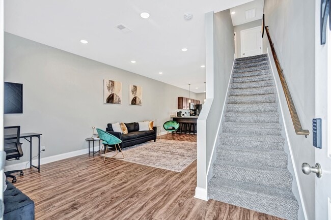Building Photo - Legacy Executive Retreat | Modern 2BR Townhome for Professionals & Extended Stays