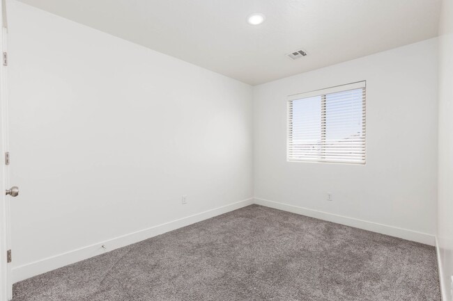 Building Photo - 5945 Firebird Wy