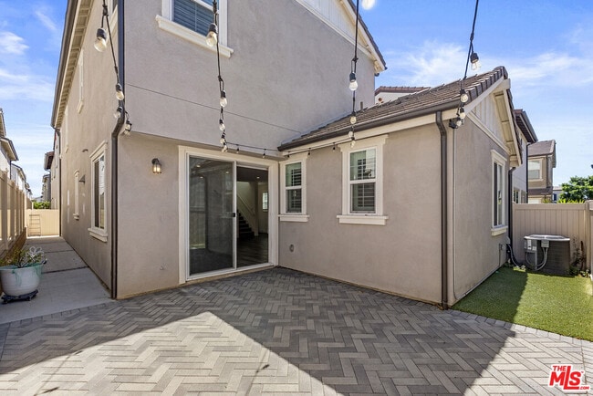 Building Photo - 12329 Primrose Ave